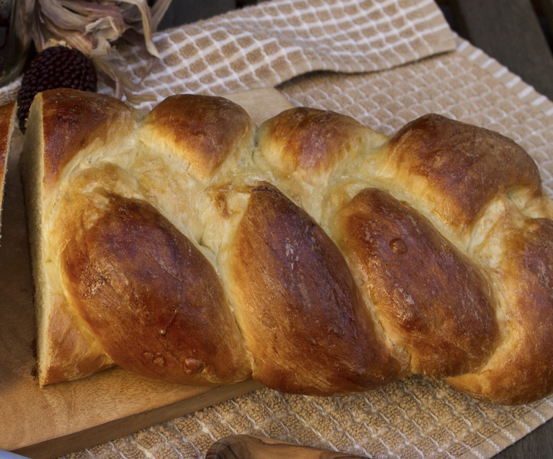 VegNews.PumpkinChallah Cropped